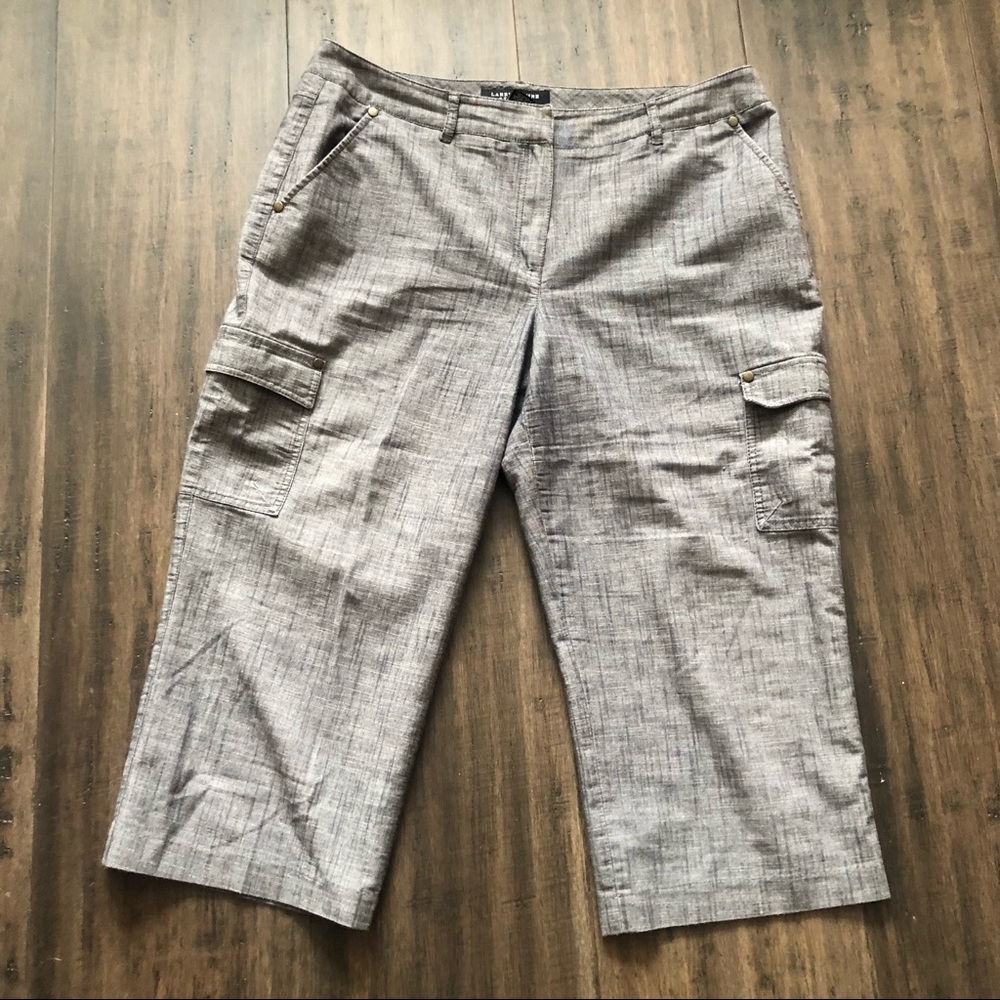 Plus size Larry Levine capris